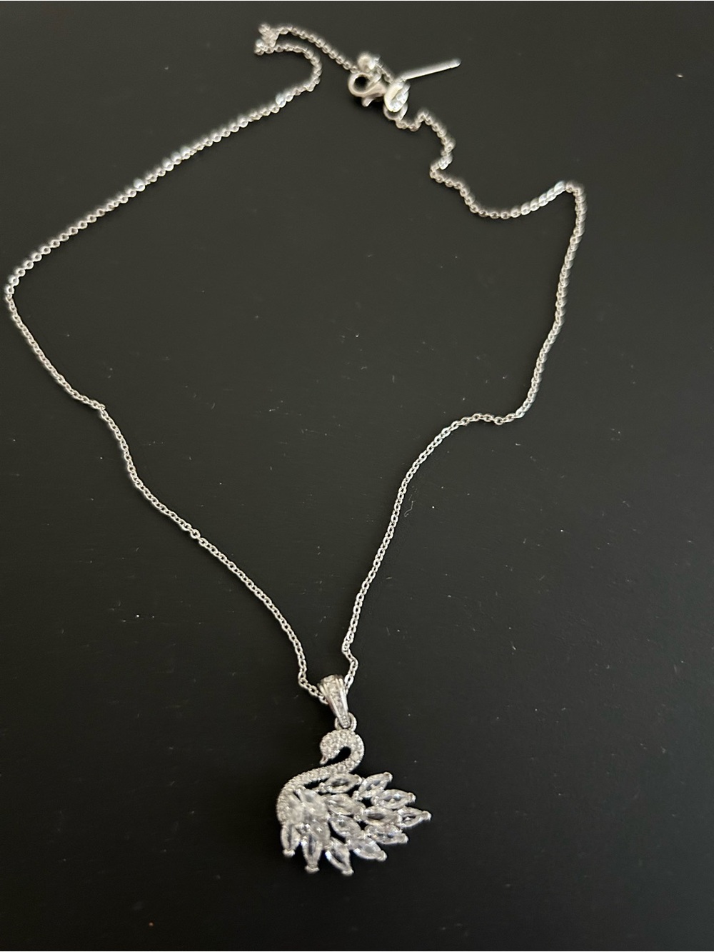 New Swan synthetic diamond necklace